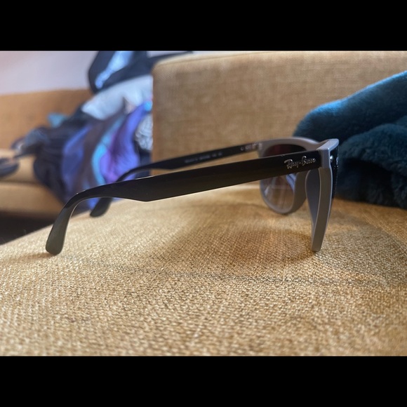 RayBan Sunglasses - Picture 5 of 7